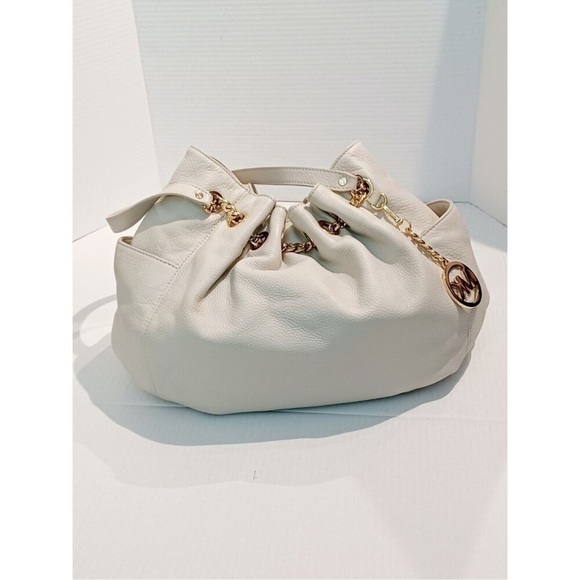 Michael Kors White Pebble Leather Large
Bucket Shoulder Bag - Picture 2 of 8